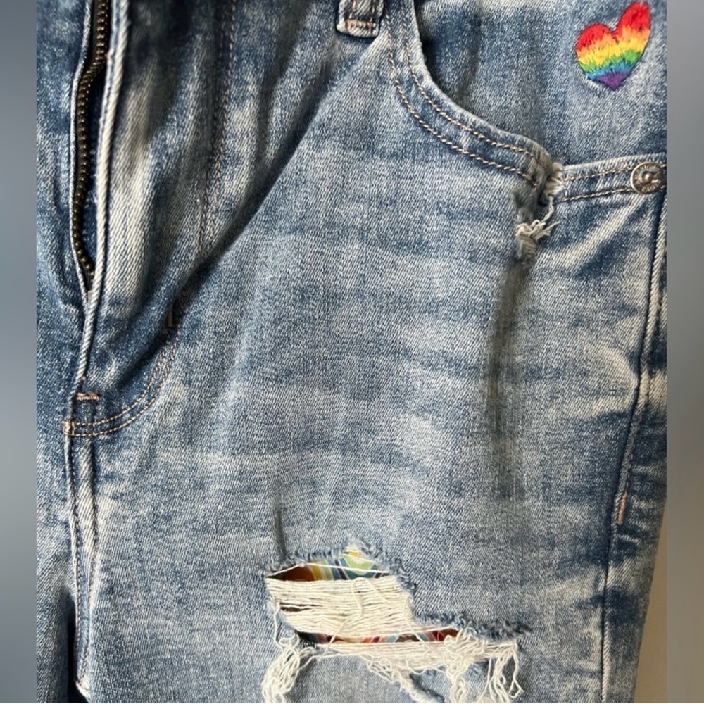 American Eagle high rise super stretch pride festival flare embroidered jeans - Picture 3 of 14